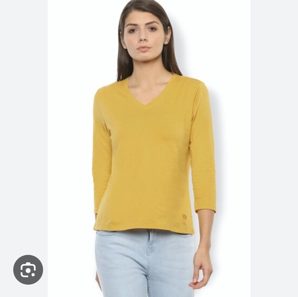 100% Silk Top - Picture 3 of 9